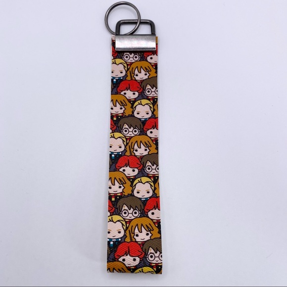 Rad Crafty Accessories - 🪄Harry Potter keychain, vegan leather, handmade